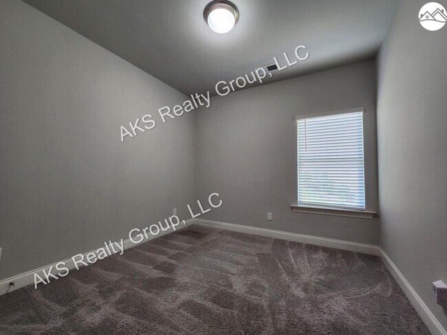 Building Photo - 4030 Camellia Ridge Cove