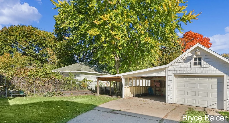 Building Photo - 1350 Davis Ave NW