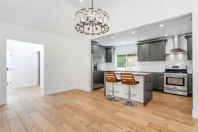 Building Photo - 1444 Stearns Dr