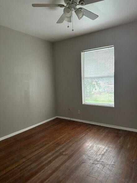 Building Photo - 3001 E Rio Grande St
