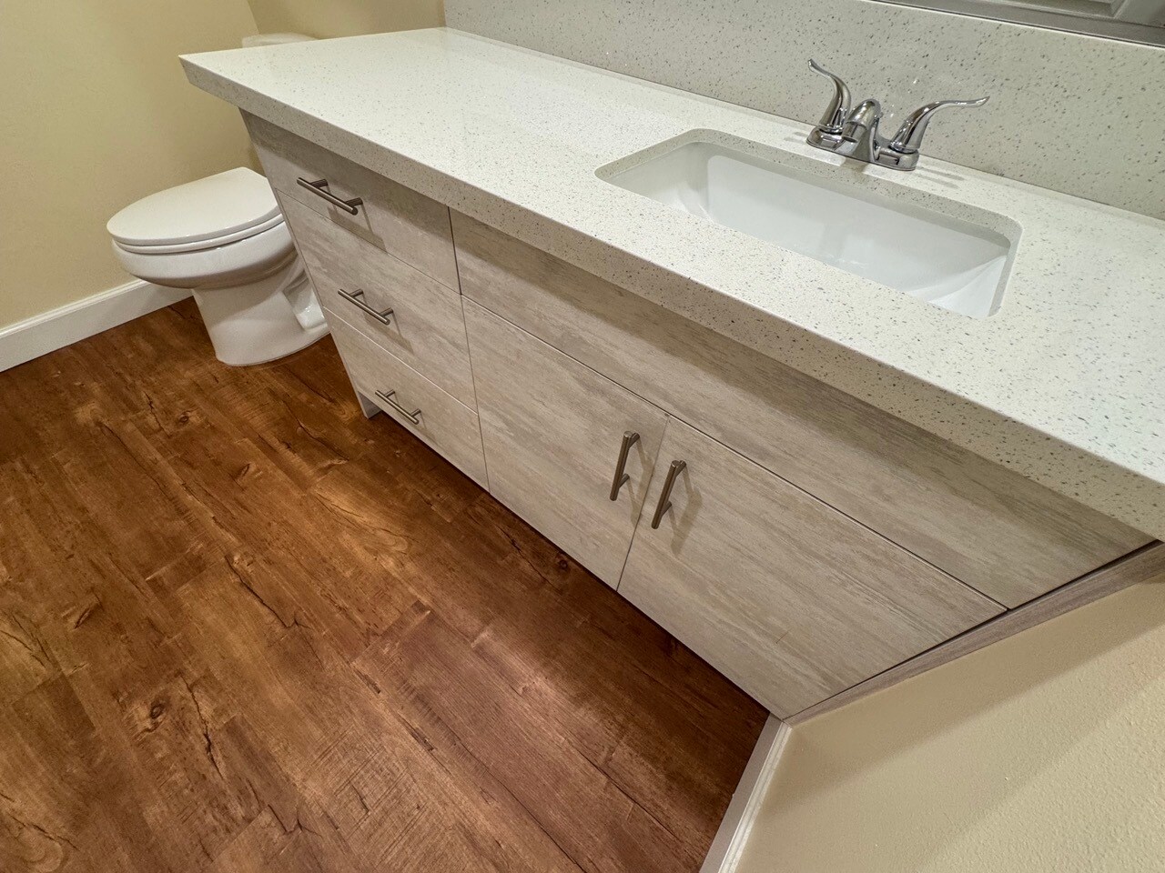 Building Photo - 6718 Sylmar Ave