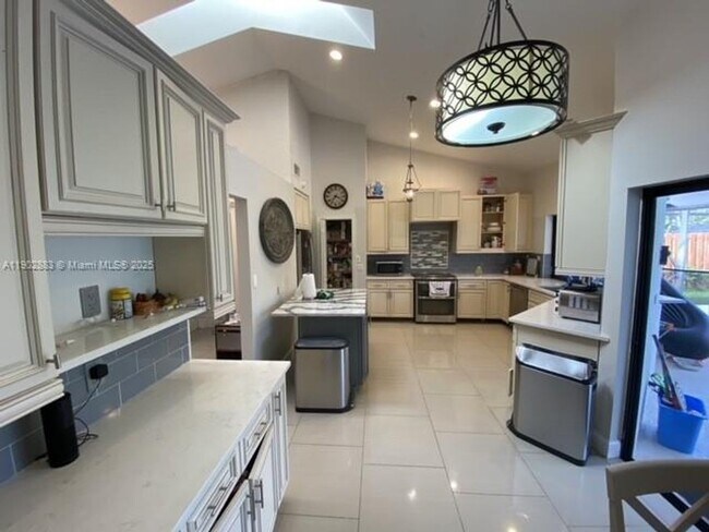 Building Photo - 3647 Barberry Dr