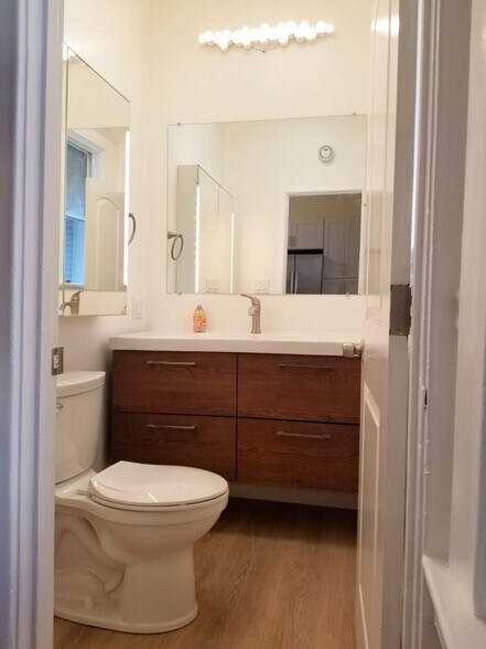 Half bath - 135 E Reed St