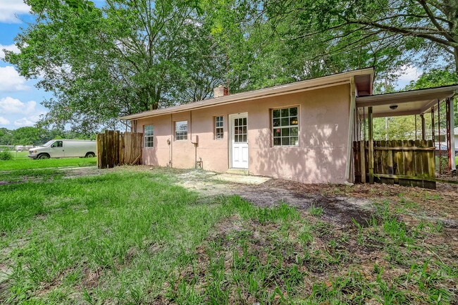 Building Photo - 979 Mikael Ave