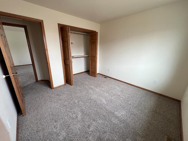 Building Photo - 1019 N 33rd St