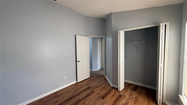 Building Photo - 310 Sunvista Ct