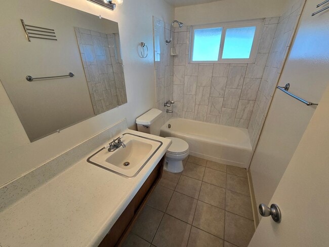 Building Photo - Clairemont 3-Br., 2 Ba. Home Cul-De-Sac