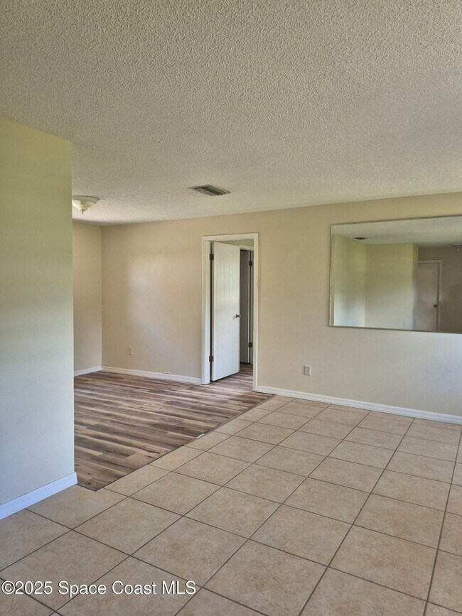 Building Photo - 3521 Cumberlin Ct