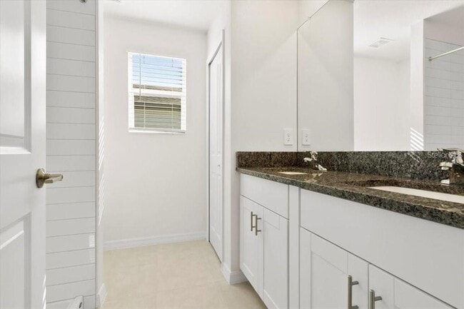 Building Photo - 36403 Well Hill Wy