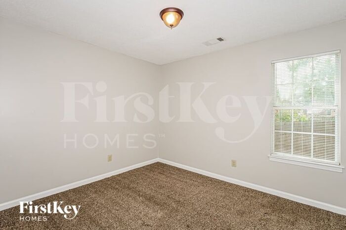 Building Photo - 6045 Holly Heights Cove
