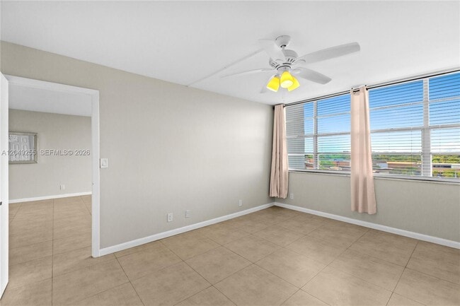 Building Photo - 16710 NE 9th Ave