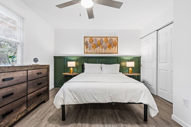 Building Photo - 2662 Smoke View Dr