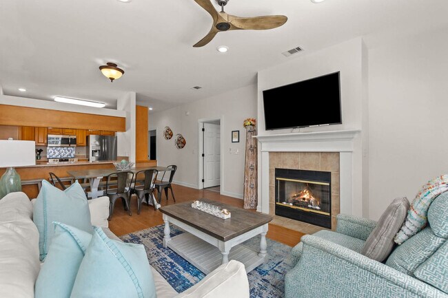 Building Photo - 95 Cobia St