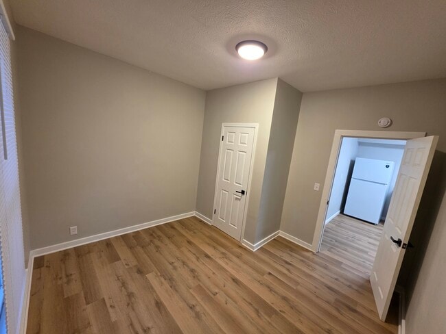 Building Photo - Beautiful 3 bedroom home for RENT