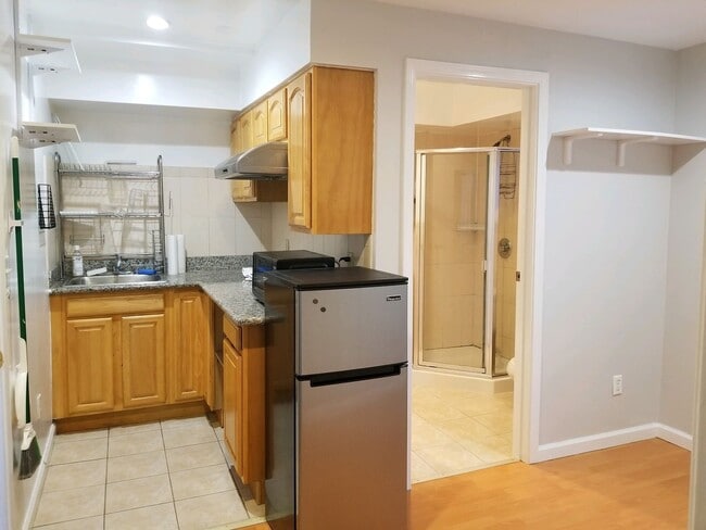 Building Photo - OPEN HOUSE: Thursday (7/31) 6:45pm-7:15pm....
