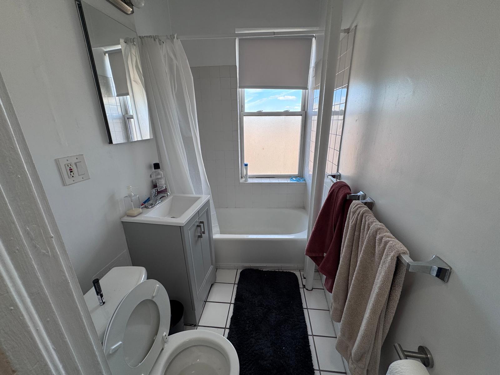 Building Photo - 100 Brainerd Rd