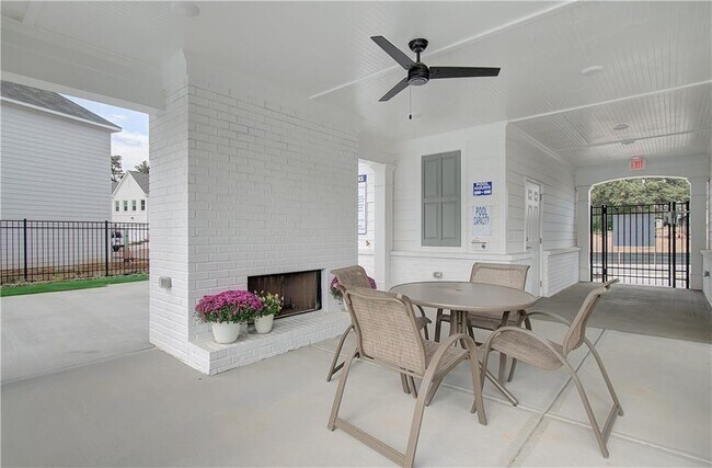 Building Photo - 3355 Verdi Ln