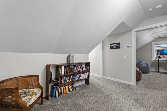 Building Photo - 1015 Riparian Dr