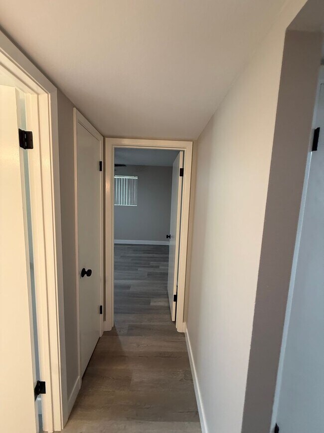 Building Photo - Remodeled 3 Bedroom Home Tempe