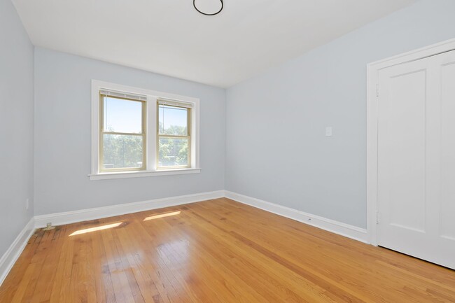 Interior Photo - 10360 S Walden Parkway