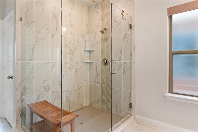 Building Photo - 7309 Sunset Blvd