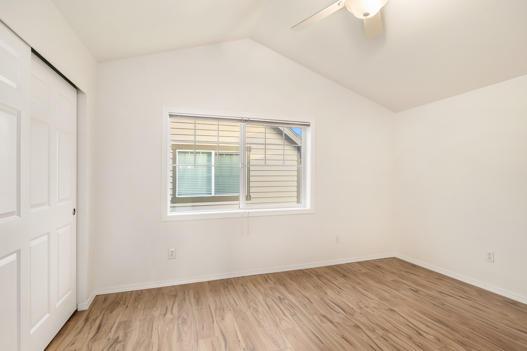 Building Photo - 11708 Greenwood Ave N