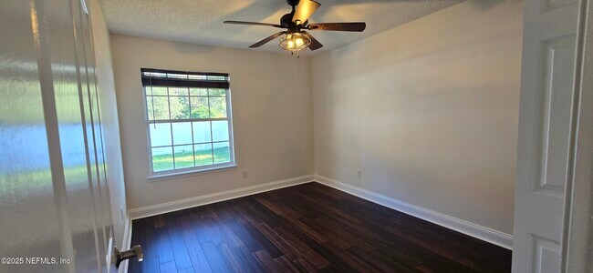 Building Photo - 11579 Alexis Forest Dr E