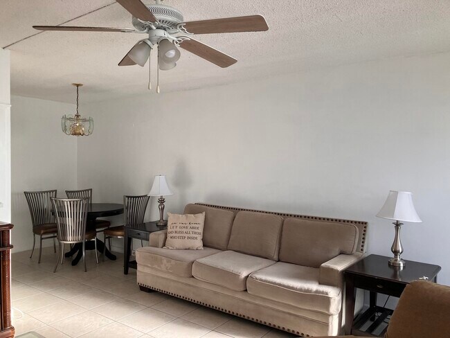 Building Photo - 130 Northampton G