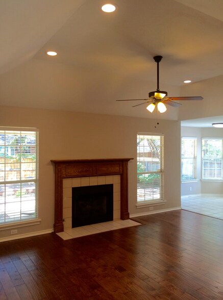 Building Photo - 2405 Timber Trail