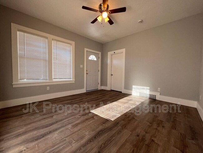 Building Photo - #11 17th Street S