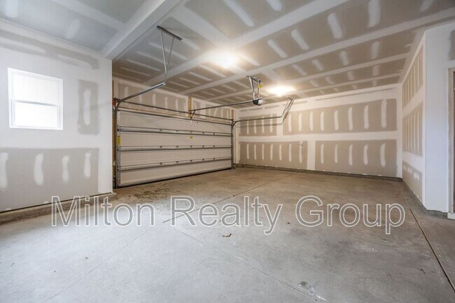 Building Photo - 248 Horseshoe Pl