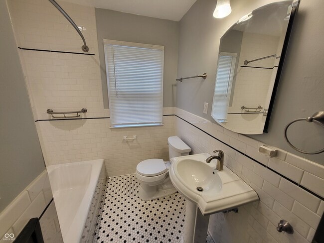 Building Photo - 6191 Crittenden Ave