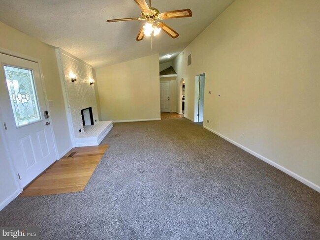 Building Photo - 10600 Redbird Ln