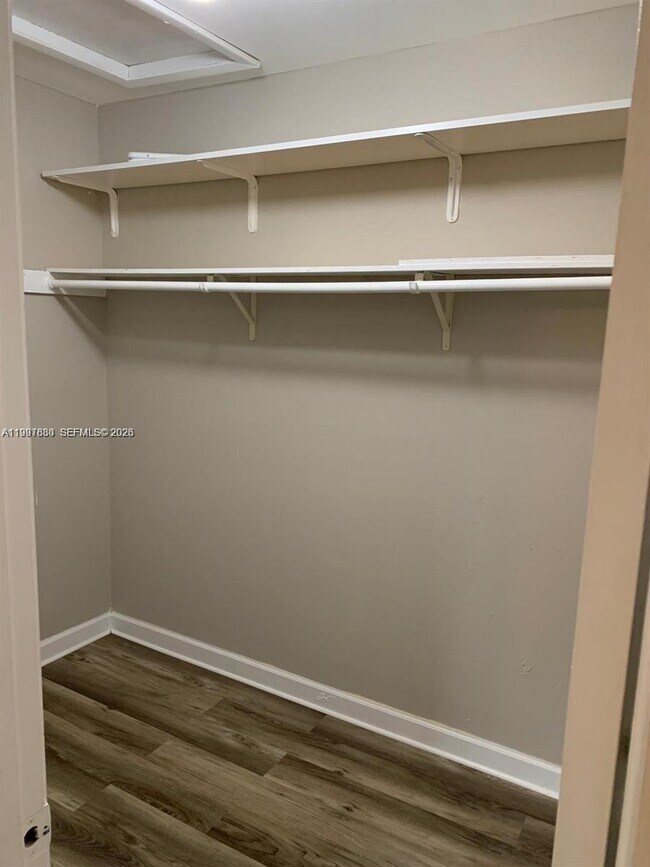 Building Photo - 3932 NW 87th Ave