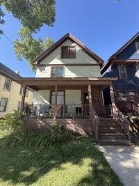 Building Photo - 118 S Blair St