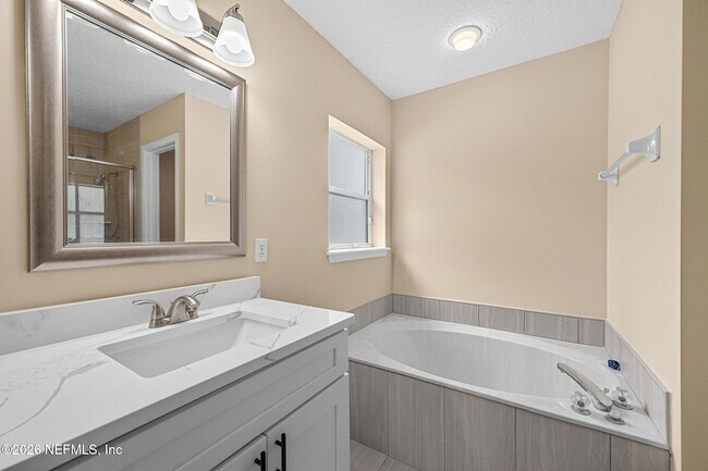 Building Photo - 13128 Harborton Dr