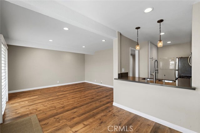 Building Photo - 77 Golden Glen St