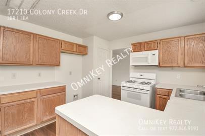 Building Photo - 17210 Colony Creek Dr