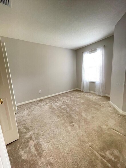 Building Photo - 17535 Stinchar Dr