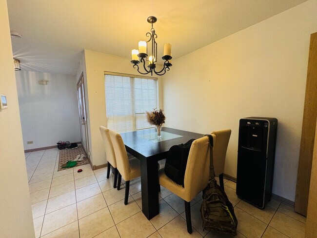 Building Photo - 2164 Seaver Ln