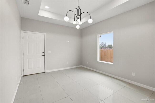 Building Photo - 4221 Heron Ave
