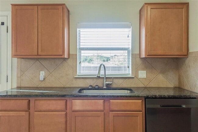 Building Photo - 965 Sweet Gum Dr