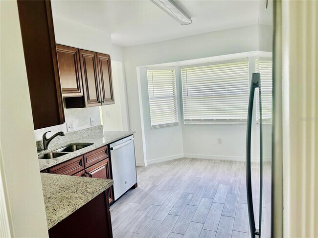 Building Photo - 2532 Haulover Blvd