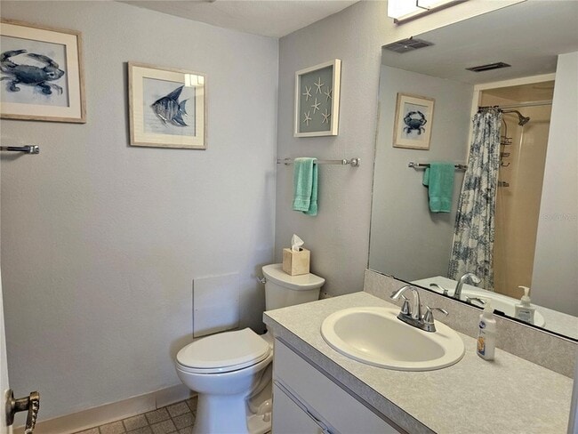 Building Photo - 1555 Tarpon Center Dr