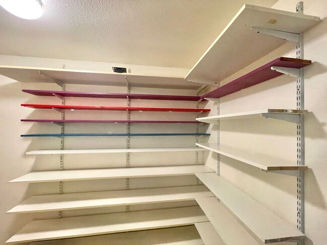 Building Photo - Great House for Rent