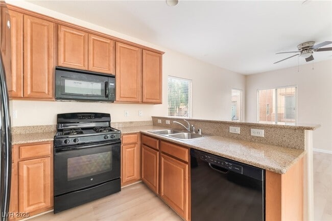 Building Photo - 8941 Glass Gallery Ct