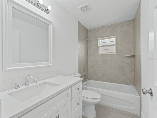 Building Photo - 563 Marion Oaks Blvd