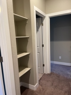 Building Photo - 2546 W Cripple Creek Dr