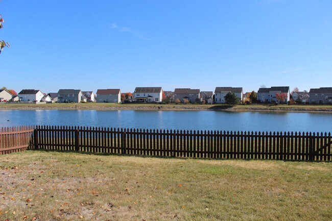 Building Photo - Beautiful Ranch Home in Brownsburg!