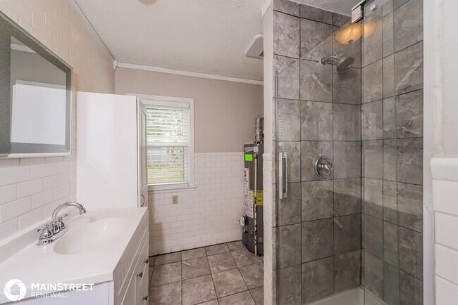 Building Photo - 933 Palatka Rd, Louisville, KY 40214